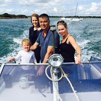 Julie Brooker Photo 16