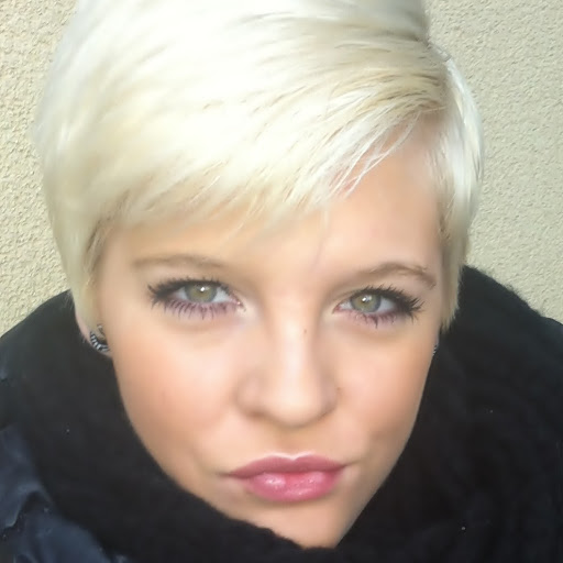 Denise Albrecht Photo 7