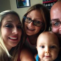 Caroline Howe Photo 17