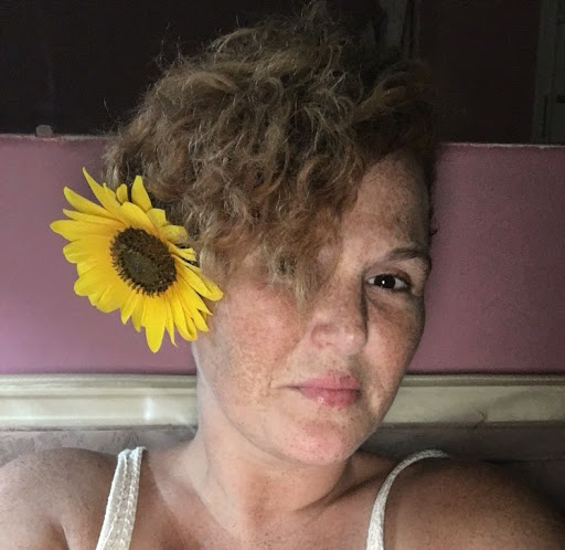 Lisa Mathews Photo 12