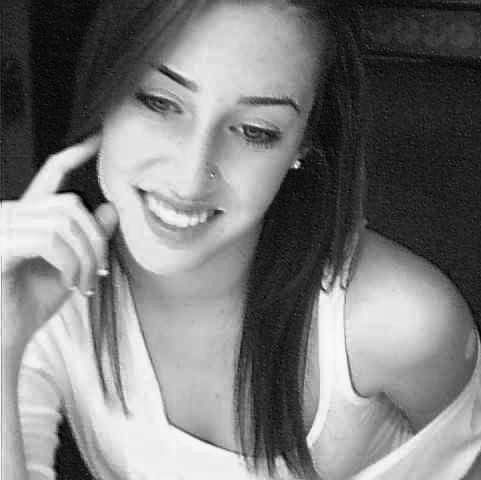 Megan Weeks Photo 14