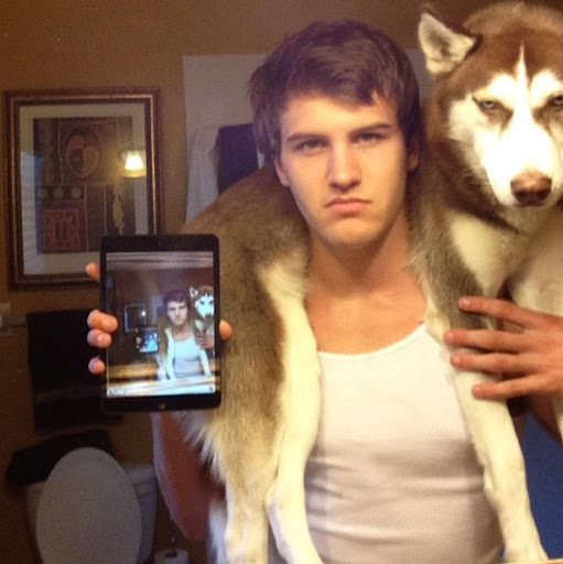 Wesley Bond Photo 17