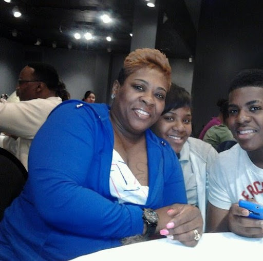 Renee Dalton Photo 19