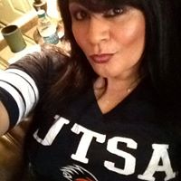 Julie Guillen Photo 15