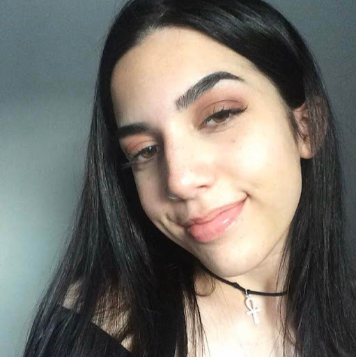 Cassandra Silva Photo 30