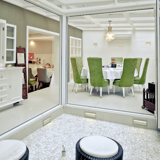 Chris Leung Photo 18