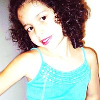 Julie Peralta Photo 19