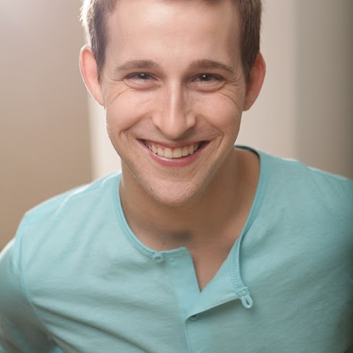 Travis Smith Photo 47
