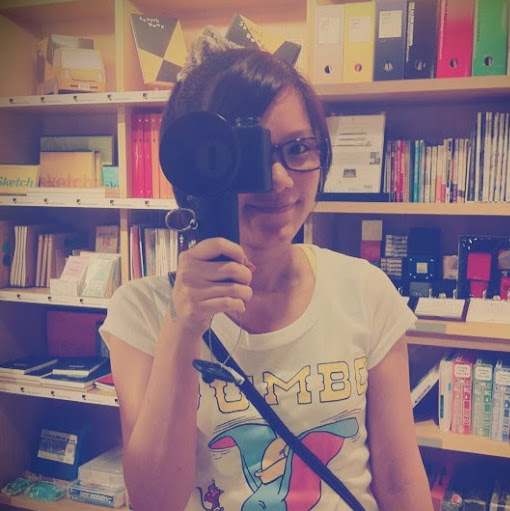 Emily Lin Photo 20