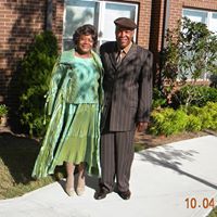 Alice Edwards Photo 39