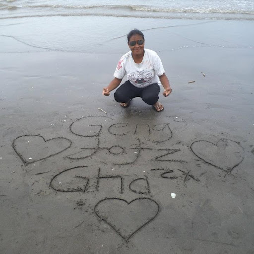 Mae Villanueva Photo 9