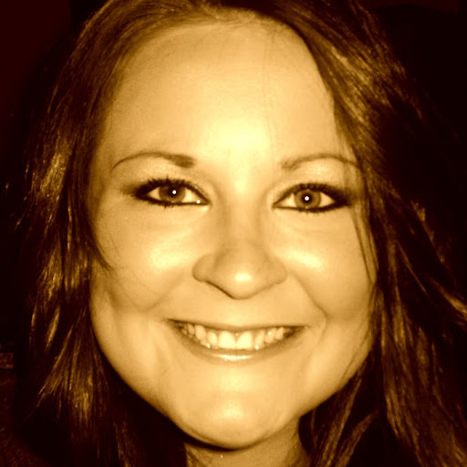 Elizabeth Sharp Photo 26