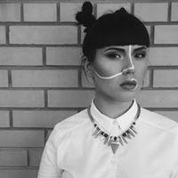 Alice Strange Photo 16