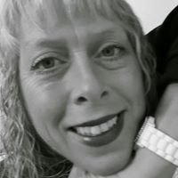 Brenda Hurley Photo 12