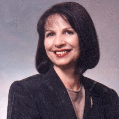 Carolyn Wolf Photo 31
