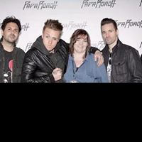 Lisa Blake Photo 26