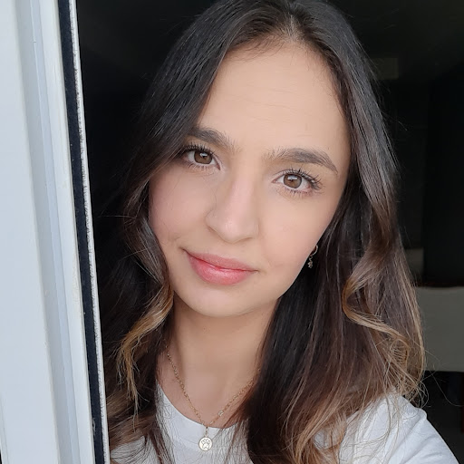 Susan Pereira Photo 17
