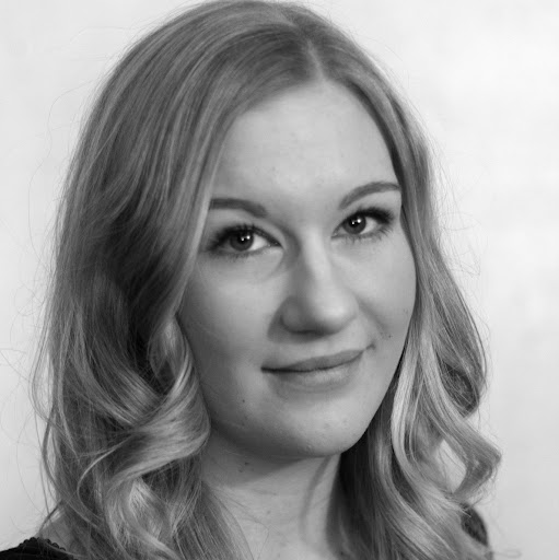 Laura Bailey Photo 28