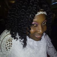 Alicia Robinson Photo 9