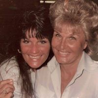 Colleen Hughes Photo 17