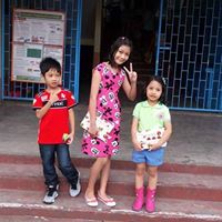 Arlene Rosales Photo 21