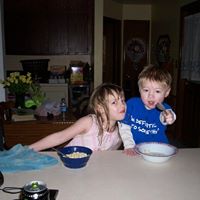 Linda Steele Photo 6