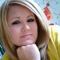 Rebecca Bradshaw Photo 14