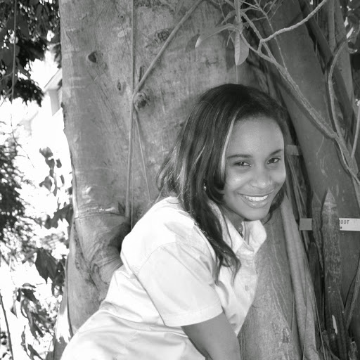 Toni Williams Photo 28