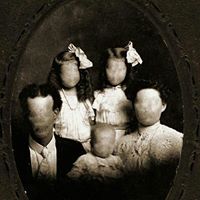 Christine Travers Photo 4