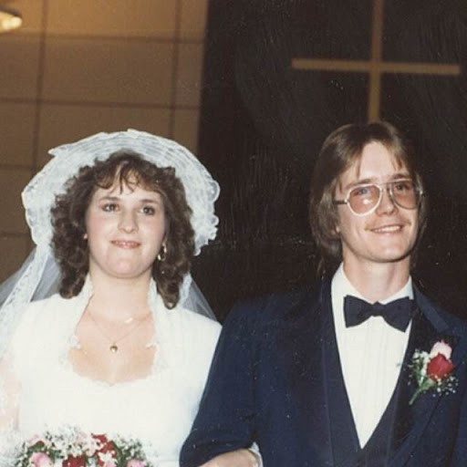 Holly Tanner Photo 5