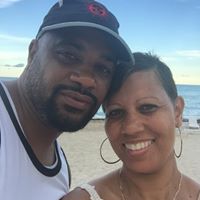 Sandy Lucas Photo 14