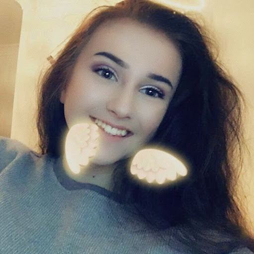 Holly Goddard Photo 15
