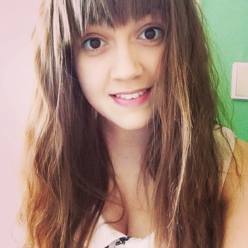 Megan Davies Photo 39
