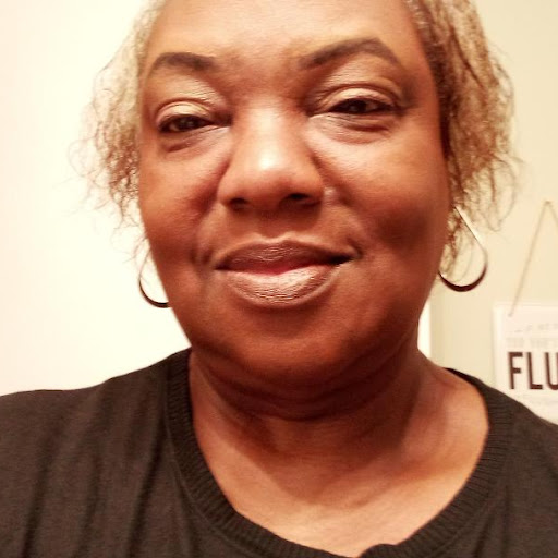 Gloria Green Photo 29