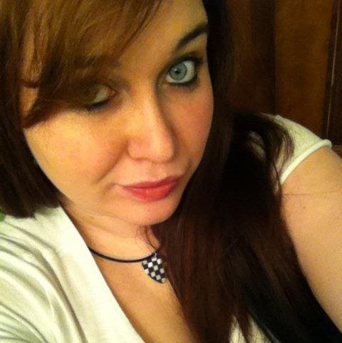 Nicole West Photo 34
