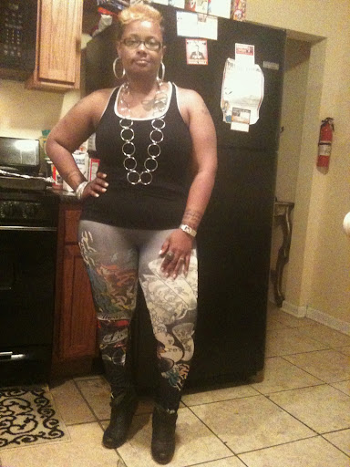 Toni Kelly Photo 7