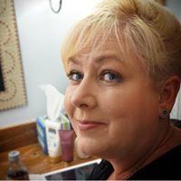 Elizabeth Laird Photo 21