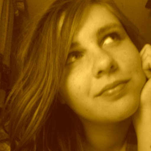 Elizabeth Orr Photo 32