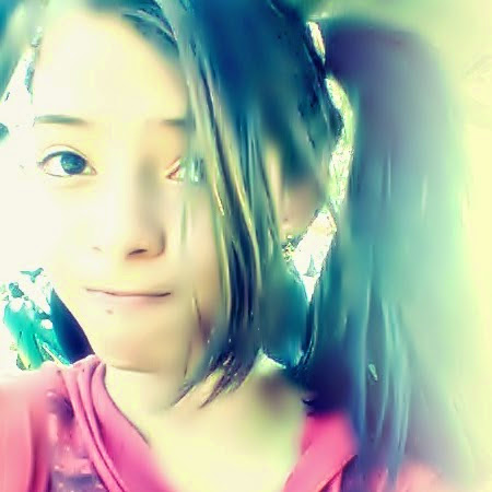 Julia Kohler Photo 6