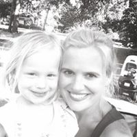 Erin Richardson Photo 33