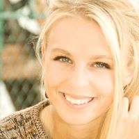 Elizabeth Rust Photo 17