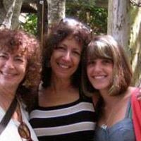Cynthia Medeiros Photo 18