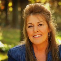 Debbie Banks Photo 7