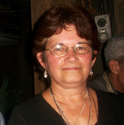 Elizabeth Underwood Photo 20