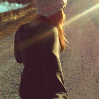 Sarah Demott Photo 8