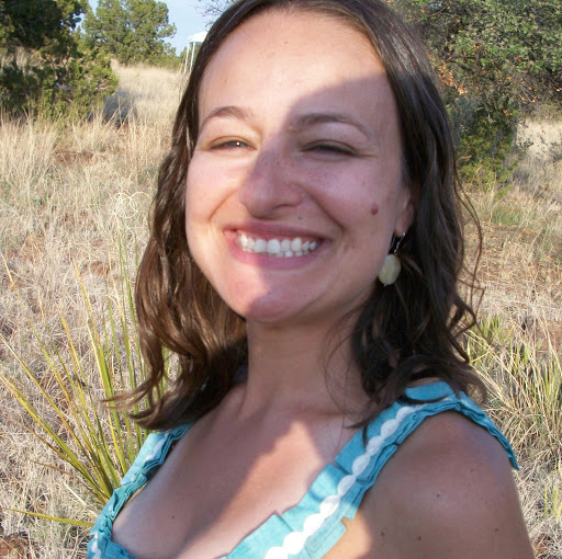 Ellen Hurst Photo 16