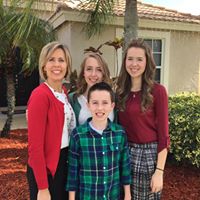 Michelle Whaley Photo 25