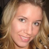 Elizabeth Nixon Photo 18