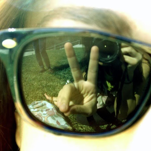 Samantha Seeger Photo 1