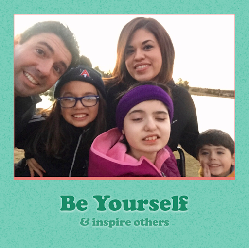 Rebekah Ross Photo 29